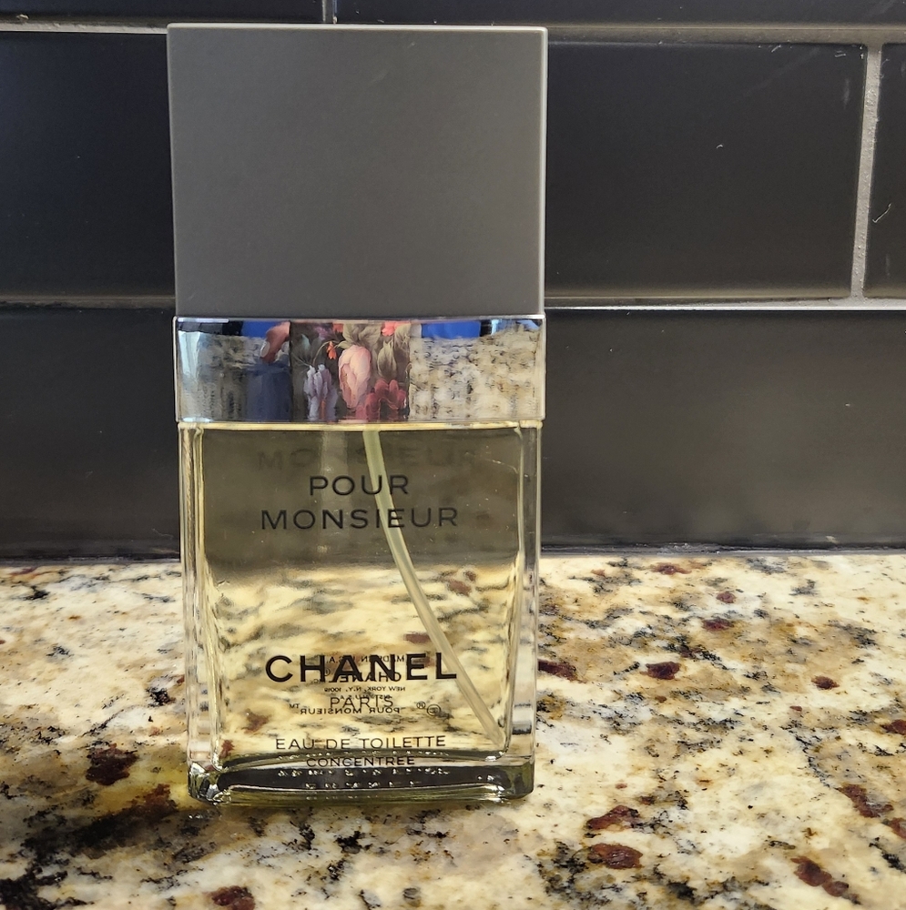 CHANEL Pour Monsieur Eau de Toilette - Gray and Gold